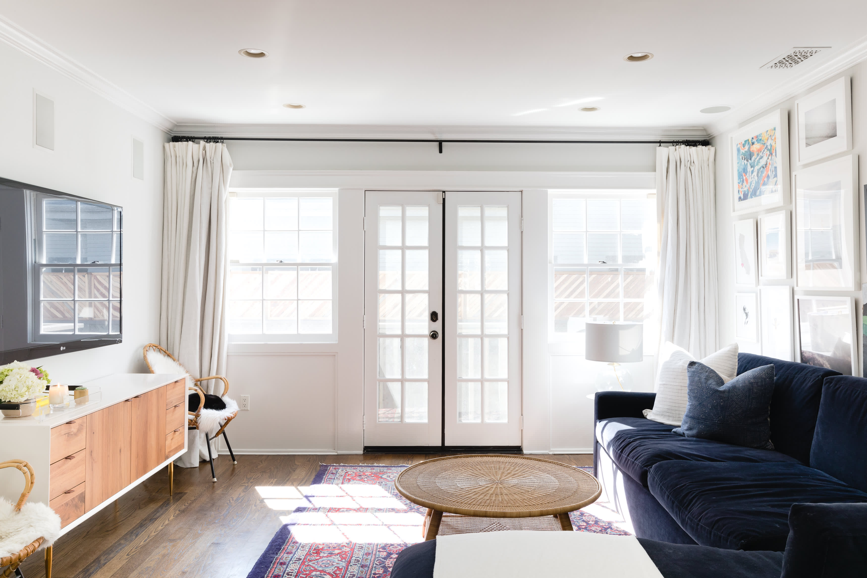 Cupcakes and Cashmere Emily Schuman LA House Tour Apartment Therapy